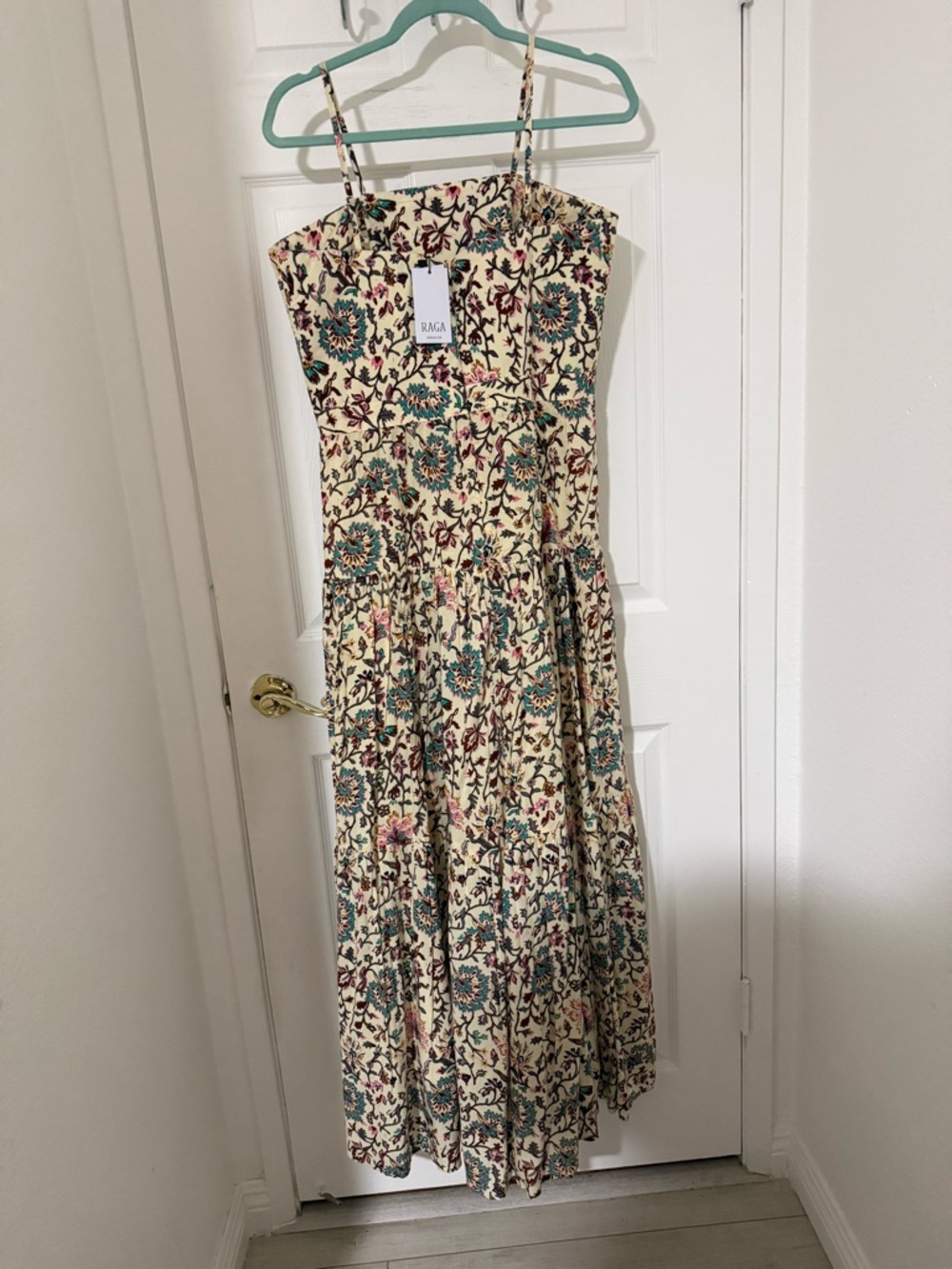 NWT RAGA Deema Tiered Maxi Dress - Picture 4 of 5